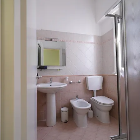 Regina Stella Lascari